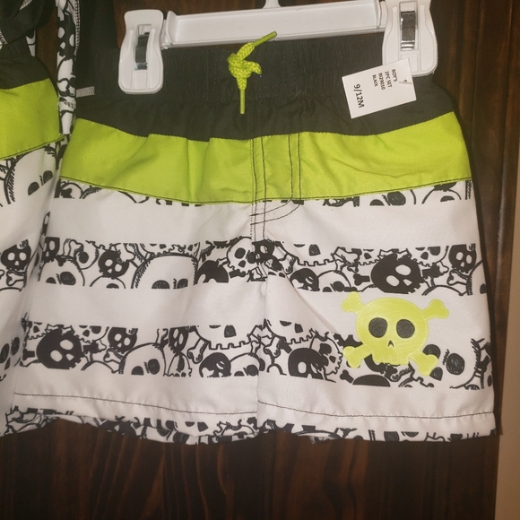 Baby boys 2pc SKULL swim suit set trunks shirt - Picture 3 of 4